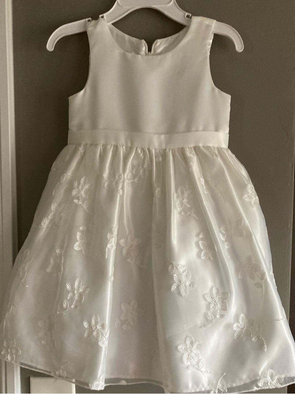 Classic White Floral Overlay Party Dress for Girls